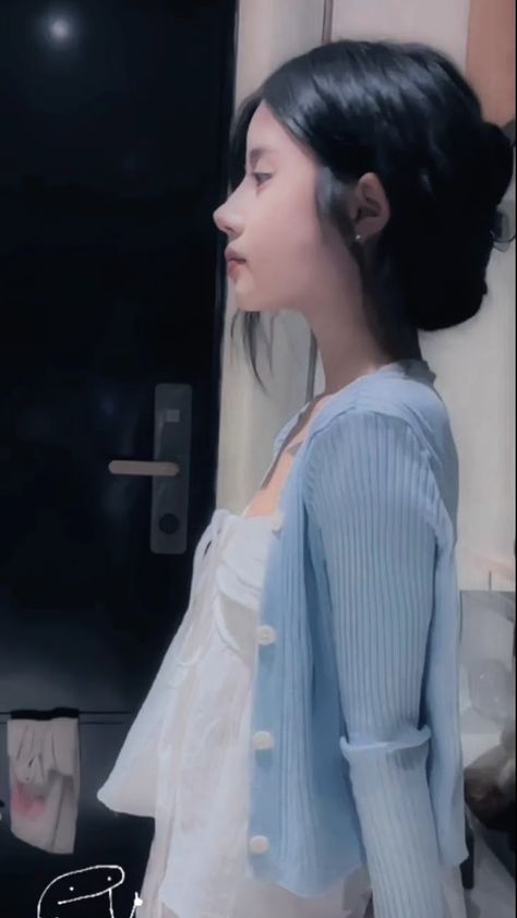 娇妻被淫嗯啊